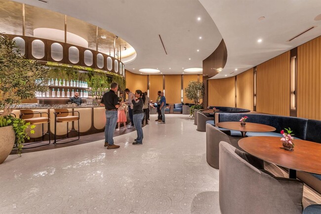 Building Photo - 20 NE 11th St