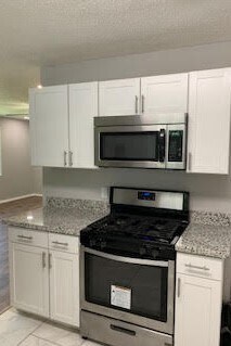 Building Photo - 804 E 4th St