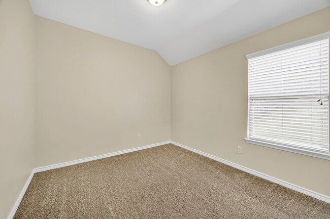 Building Photo - 2429 Opaline Dr