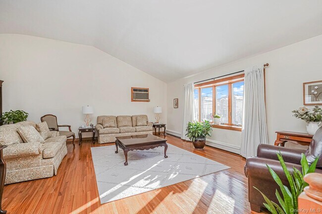 Building Photo - 317 Darlington Ave