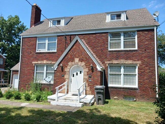 Building Photo - 322 E Midlothian Blvd
