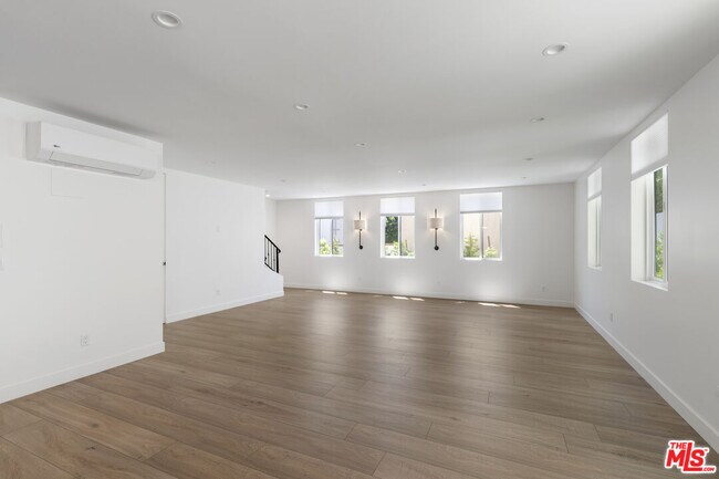 Building Photo - 6451 W 6th St