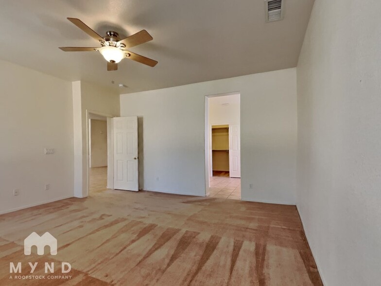 Building Photo - 6780 W Bronco Trail