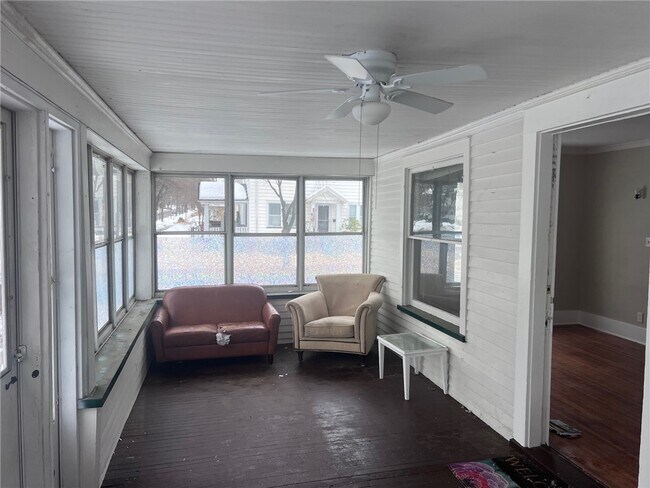 Building Photo - 135 Arbordale Ave