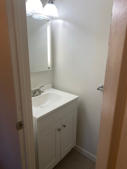 Building Photo - 10510 Kline Way