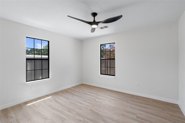 Building Photo - 12019 Beth Ln