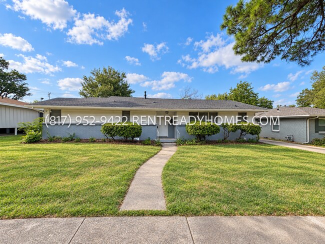 Building Photo - 1429 Bellaire Dr