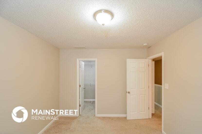 Building Photo - 808 Woodside Park Ln