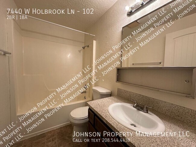 Building Photo - 7440 W Holbrook Ln