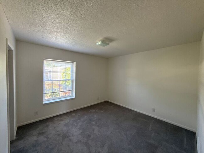 Building Photo - T.R. Lawing Realty Property
