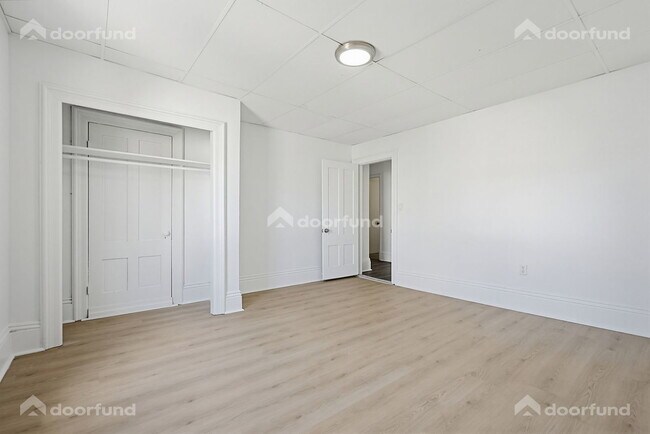 Building Photo - 17 Wachusett St