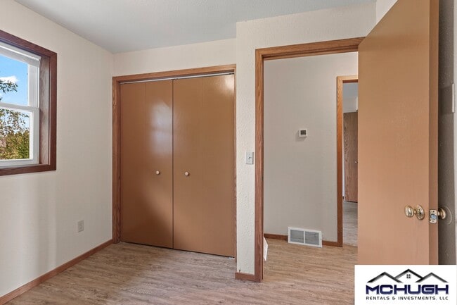 Building Photo - 527 Northridge Dr