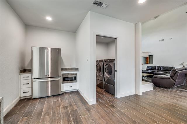 Building Photo - 6417 Silver Wind Ct