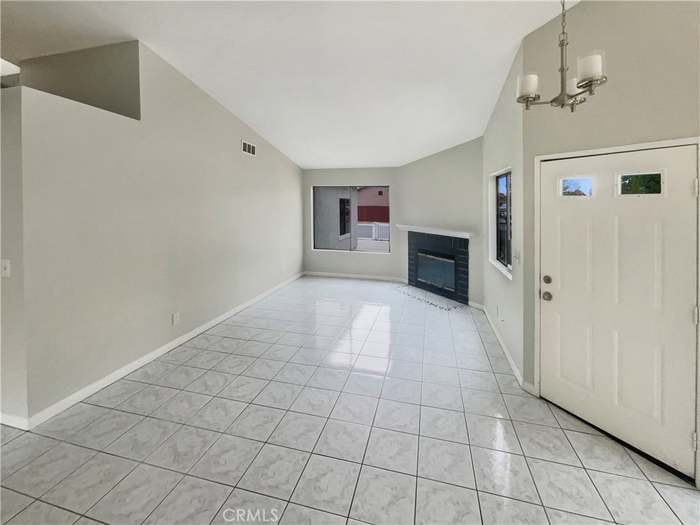 Building Photo - 376 Win Ct