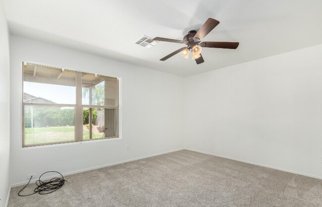 Building Photo - Charming Corner Lot Gem!