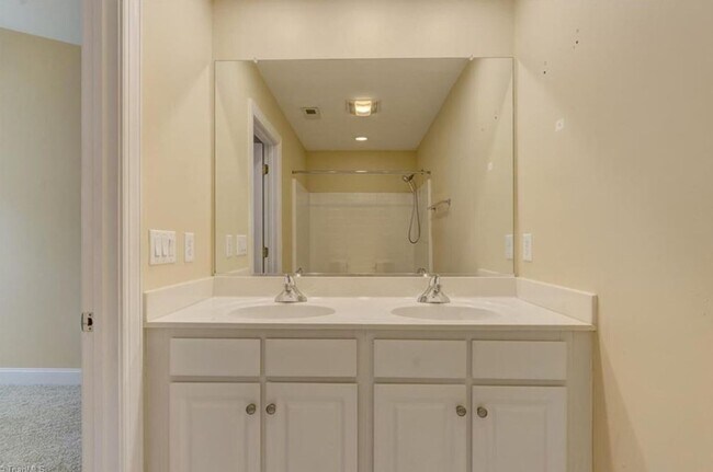 Building Photo - Beautiful 2 BED/ 2.5 BATH Townhome at Piedmont Trace coming this JULY 2026!!!
