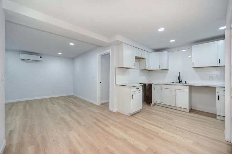 Building Photo - 1419 30th St