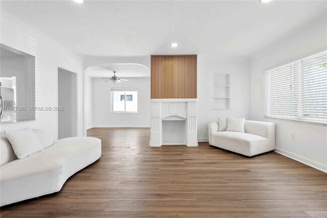 Building Photo - Southwest 26th Street, Miami, FL 33133 - 3 BR 2 BA single-family home