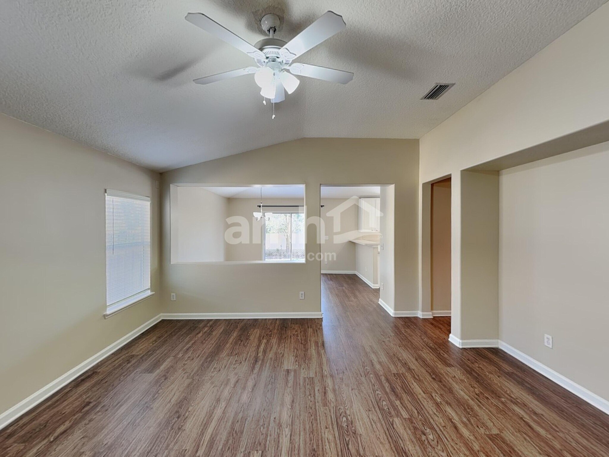 Building Photo - 284 Brantley Harbor Dr