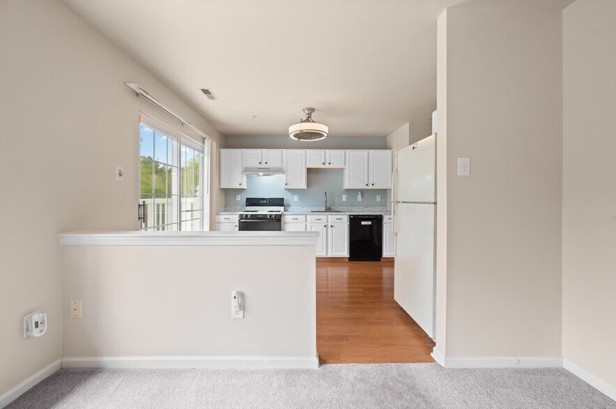 Building Photo - 1408 Black Walnut Dr