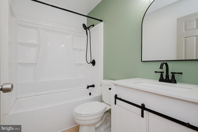 Building Photo - 630 Sequoia Dr