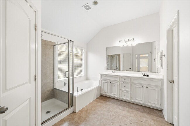 Building Photo - 3802 Windmill Links Dr