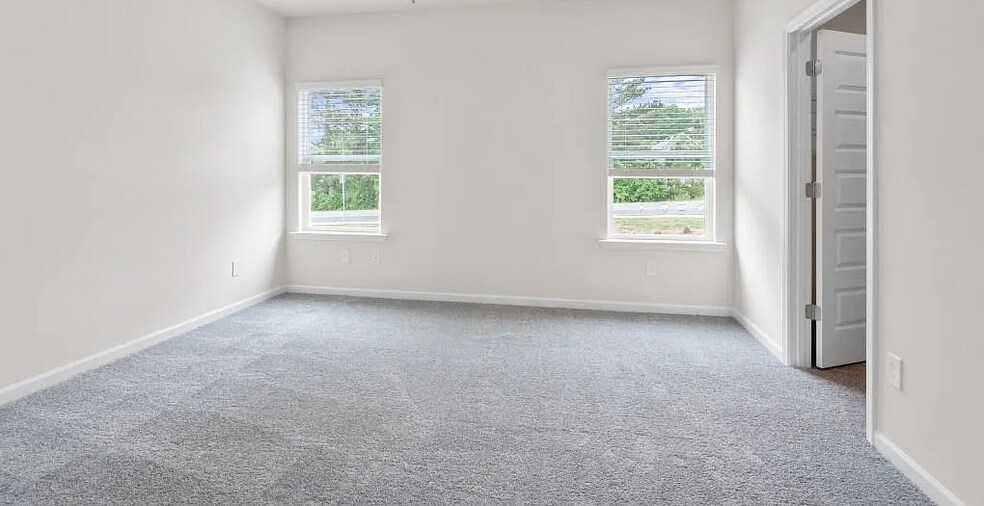 Building Photo - 257 Dupont Dr