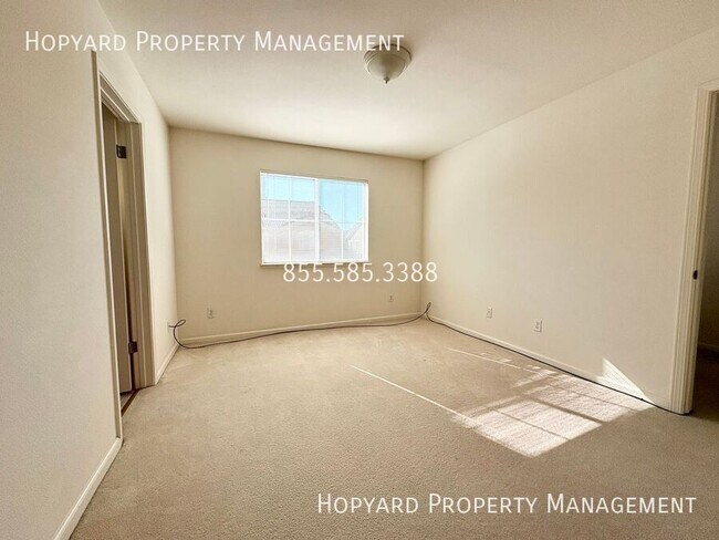 Building Photo - Milpitas Gem - Available for Immediate Mov...
