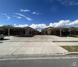 Building Photo - 2909 Linda Vista St