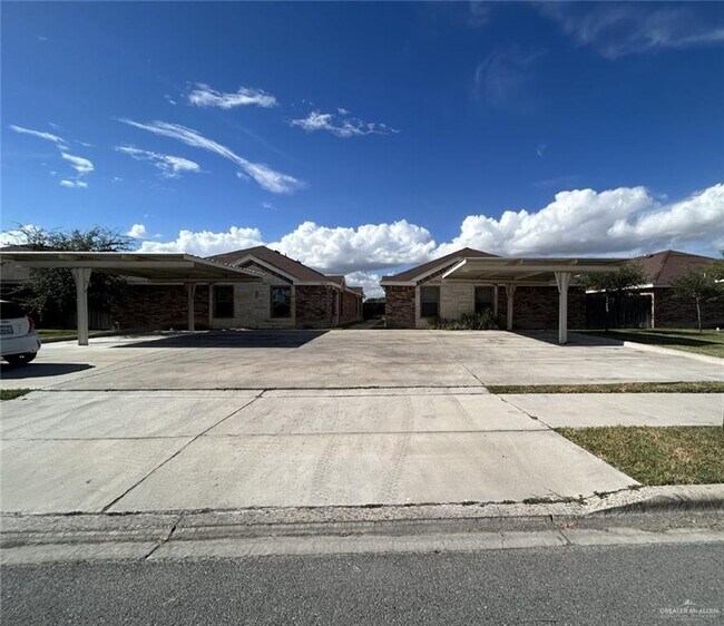 Primary Photo - 2905 Linda Vista St
