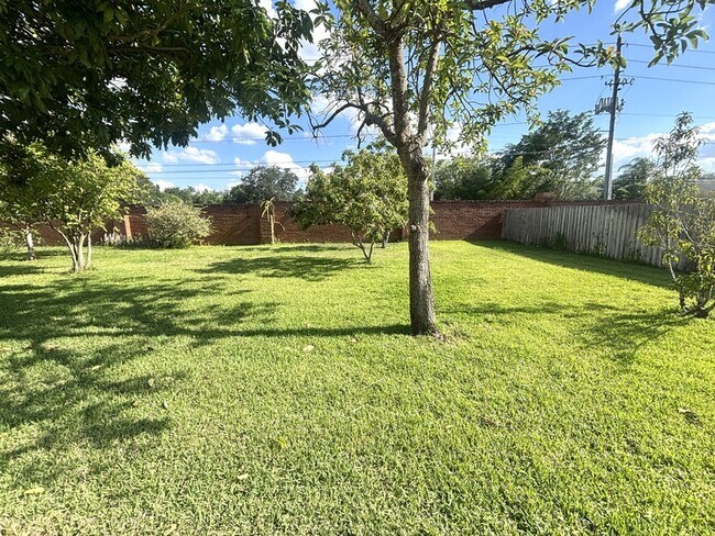 Building Photo - 6561 Franconia Dr