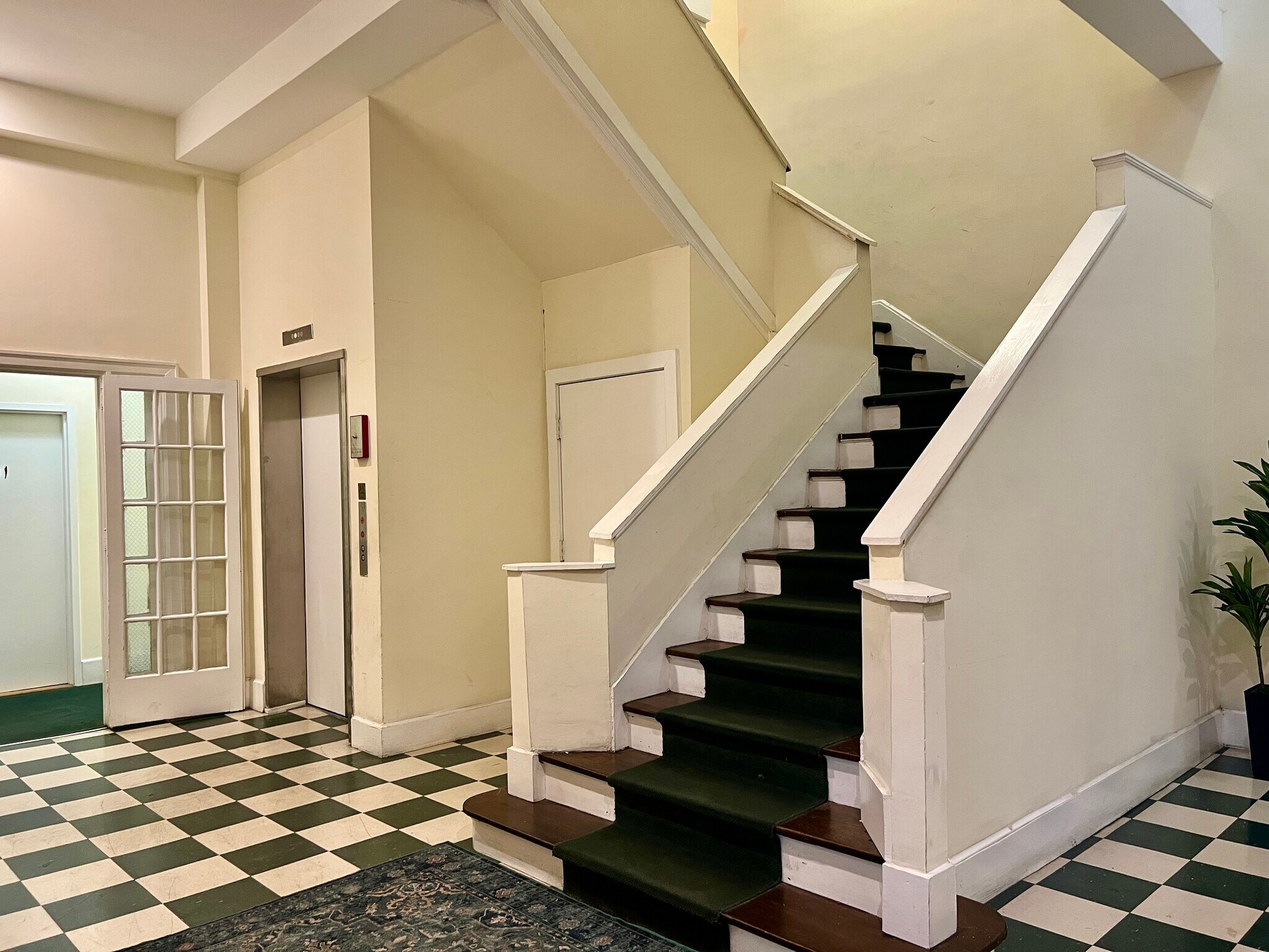 Spacious lobby in secure building - 105 W Oglethorpe Ave