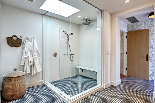 Building Photo - 4 S Vista De La Luna