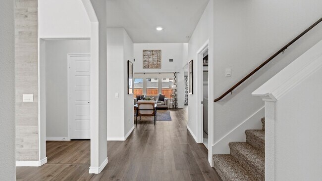 Building Photo - 7216 Headingham Wy