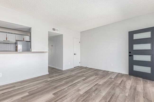 Interior Photo - Venture on 36th St