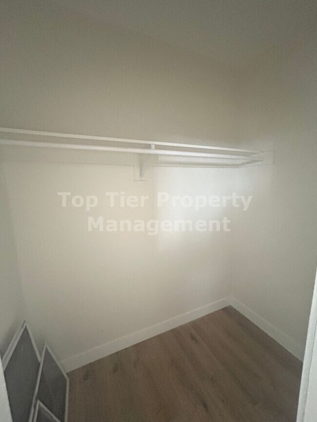 Building Photo - **BRAND NEW - 1 bed, 1 bath Unit in the Heart of South Park - Available NOW***