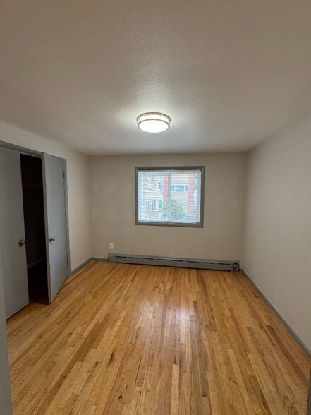 Building Photo - 4746.5 22nd Ave NE