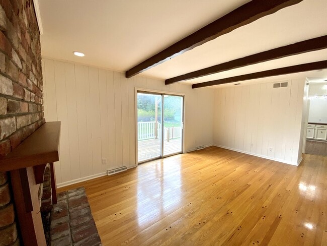 Building Photo - 9136 Switzer St