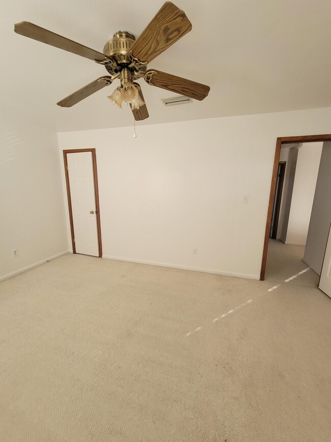 Building Photo - 1303 Snowflake Cir