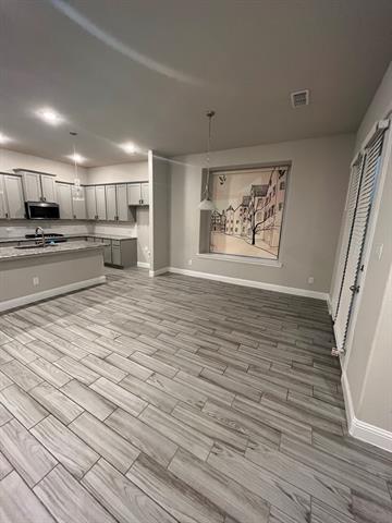 Building Photo - 2820 Long Slope Rd