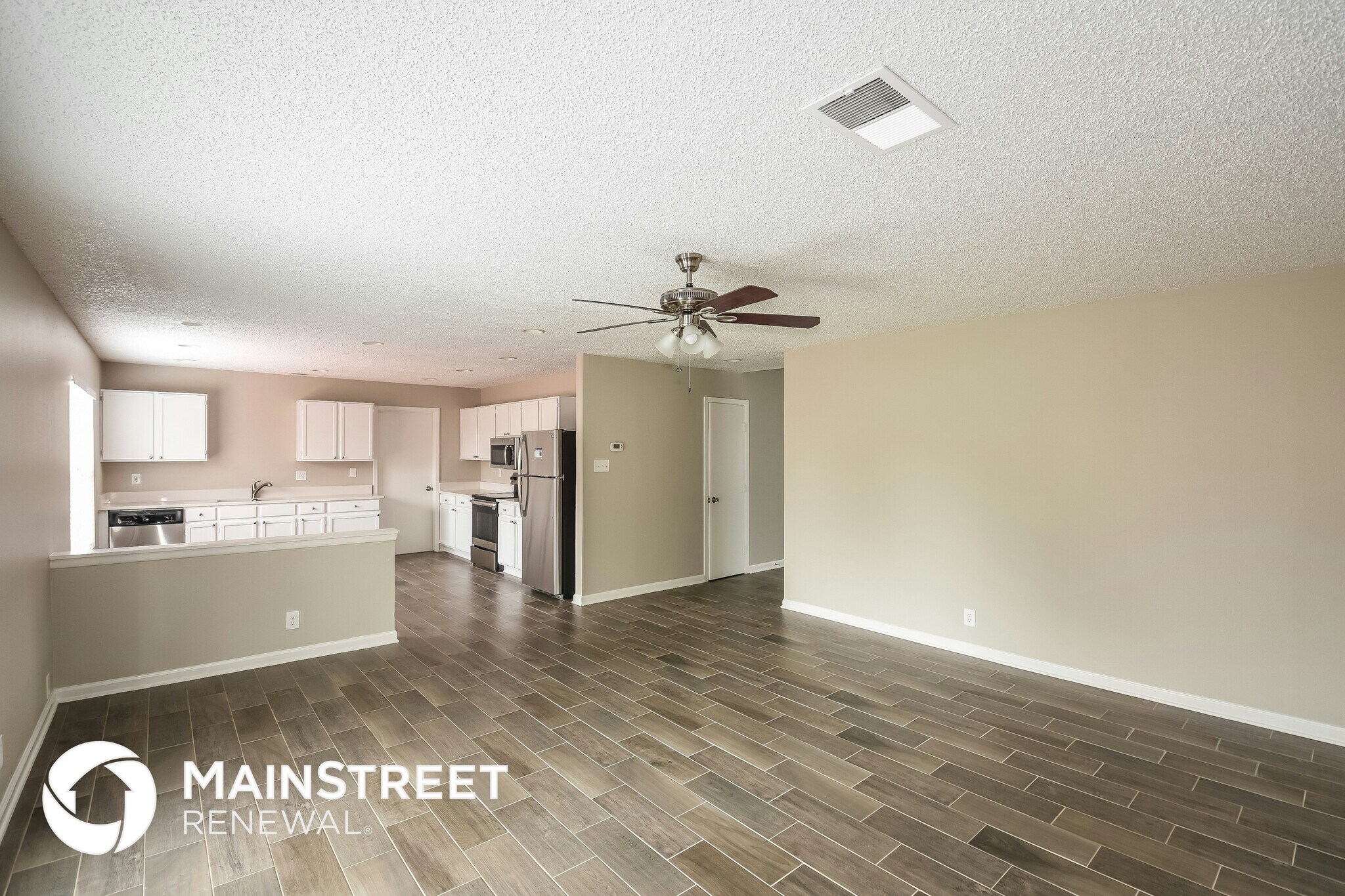 Building Photo - 6619 Meadow Fawn Dr