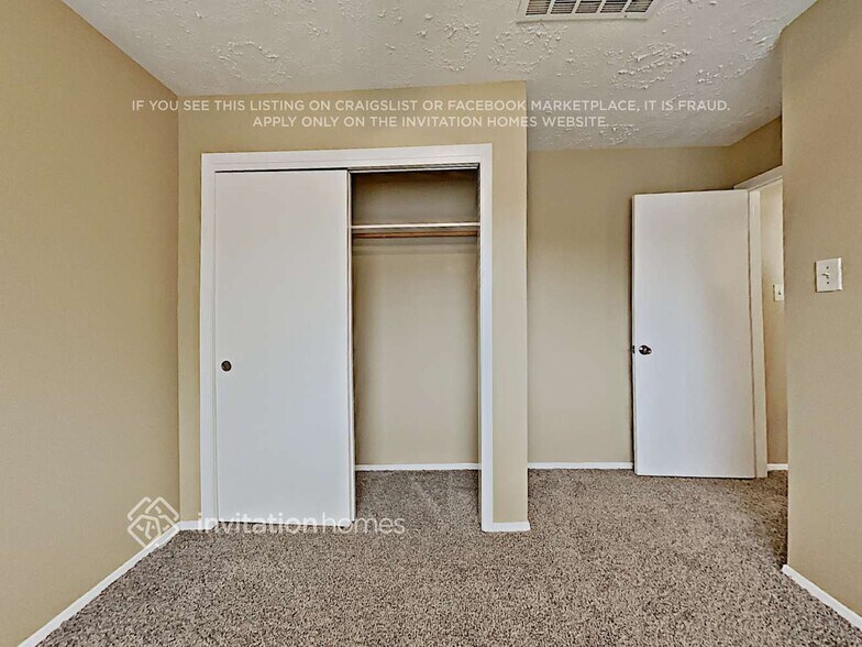 Building Photo - 7014 Foxmont Ln