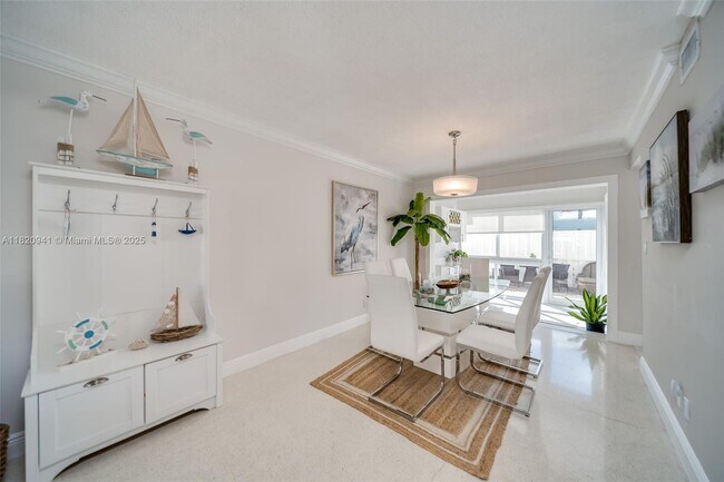 Building Photo - 5450 N Ocean Blvd