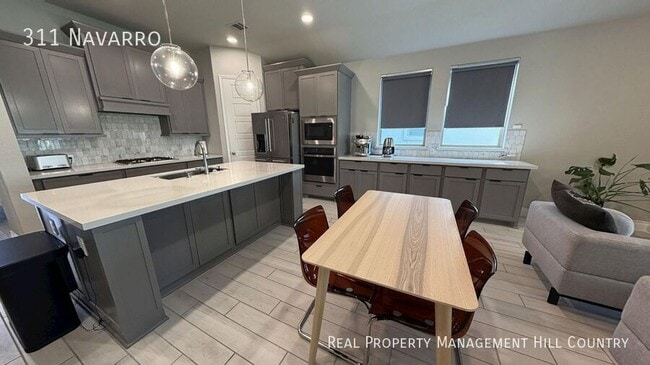 Building Photo - 311 Navarro-