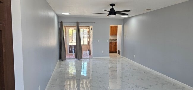 Building Photo - 4744 Westridge Dr