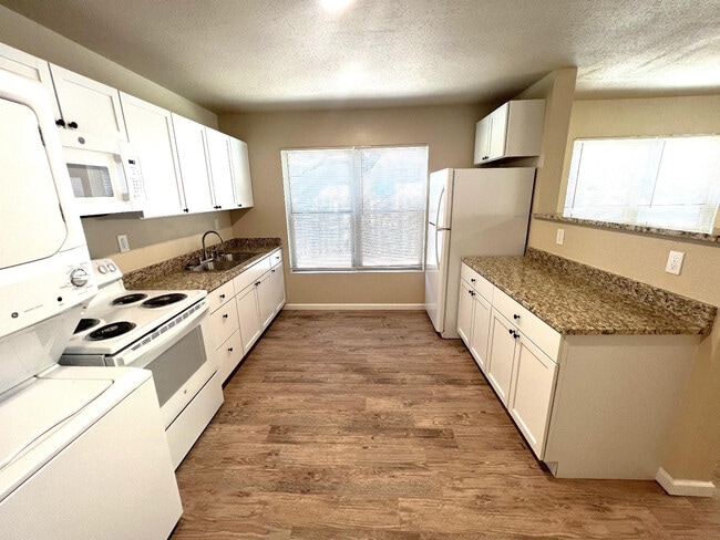 Building Photo - 1904 17th St