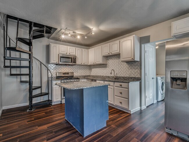 Building Photo - 1133 NW 38th St
