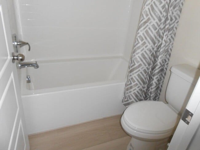 Building Photo - Beautiful Spacious Home in Henderson