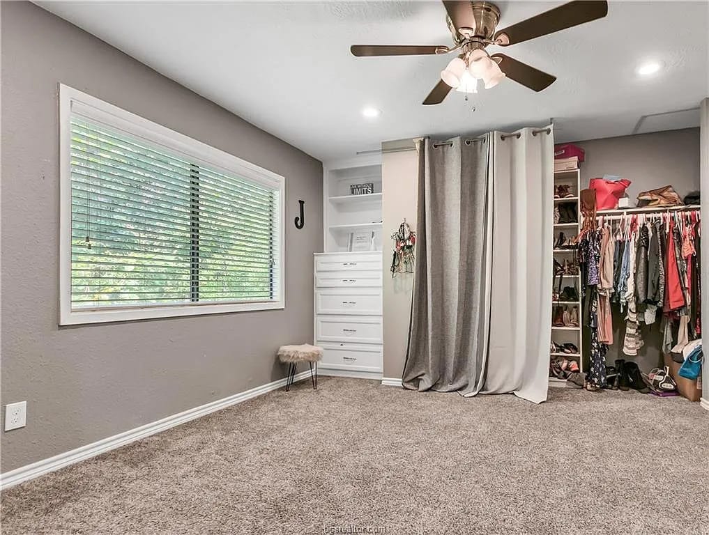 Building Photo - 4403 Carter Creek Pky