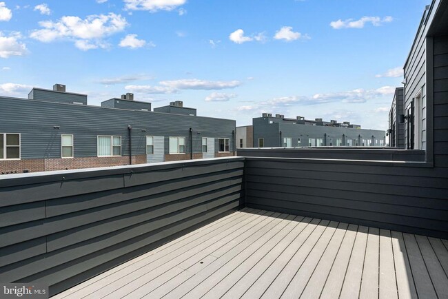 Building Photo - 3126 Pierview Ln